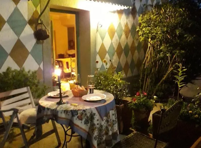 Paca Casa Rural. Arts And Landscape In Asturias 度假居 希洪