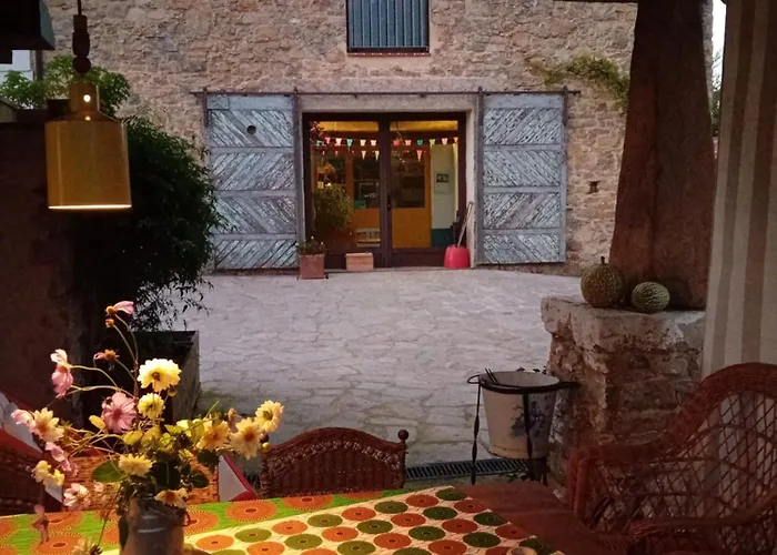 Paca Casa Rural. Arts And Landscape In Asturias 度假居 希洪