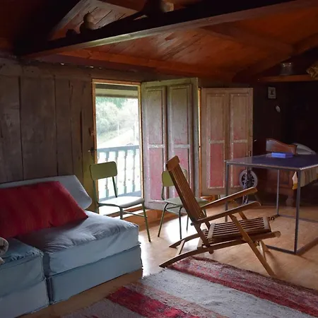 Paca Casa Rural. Arts And Landscape In Asturias *