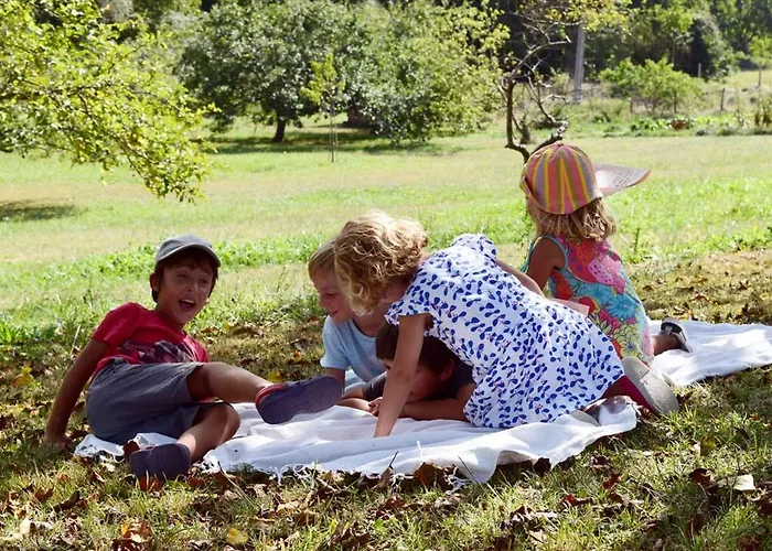 Feriehus Paca Casa Rural. Arts And Landscape In Asturias *