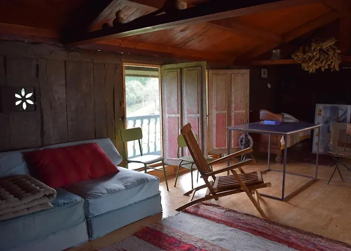 Paca Casa Rural. Arts And Landscape In Asturias *