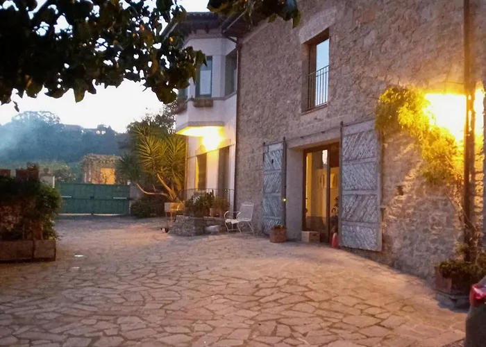 Paca Casa Rural. Arts And Landscape In Asturias Tatil Evi Gijón